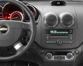 TOY_Avensis-08.jpg