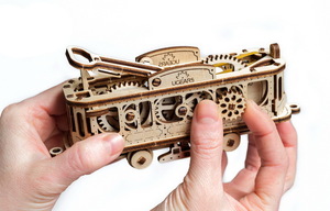 Механический деревянный конструктор Ugears Трамвайная линия, фото 2