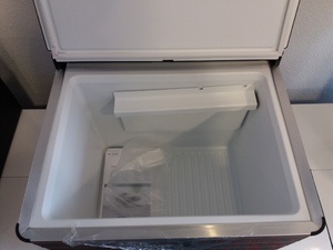 Электрогазовый автохолодильник Dometic Combicool RC 2200 EGP (40л, 12/220 В, сжиженный газ), фото 5