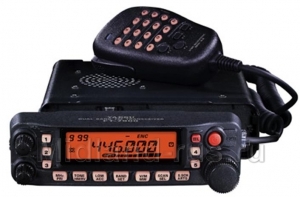 Мобильная радиостанция Yaesu FT-7900R, фото 1