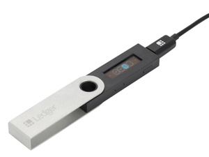 Аппаратный кошелек для криптовалют Ledger Nano S, черный, фото 2