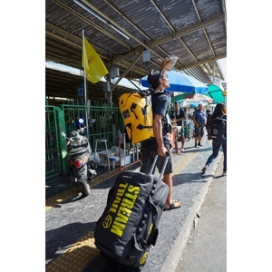 Сумка влагозащитная на колесах Stream Trail Trolley Duffle Shinano II Black/Yellow 95L, фото 8