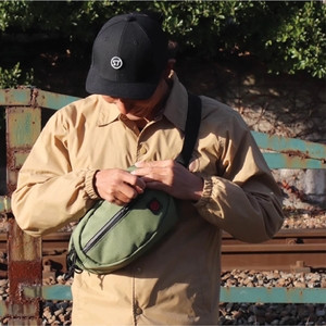 Сумка влагозащитная поясная Stream Trail Oval Olive 5L, фото 4