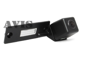 CMOS штатная камера заднего вида AVEL AVS312CPR для VOLKSWAGEN CADDY (2004-2008) / CARAVELLE / GOLF V / JETTA V / MULTIVAN (T5) / PASSAT B6 / PASSAT CC / PHAETON / TOURAN / TRANSPORTER (#100), фото 1