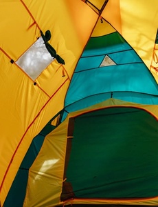 Палатка летняя кемпинговая двухслойная СЛЕДОПЫТ YUKON-4 с 2 входами, 4-х местная, 470х240х190 см, фото 3