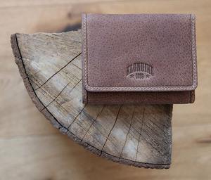 Бумажник Klondike Jane, коричневый, 11x8,5x1,5 см, фото 9
