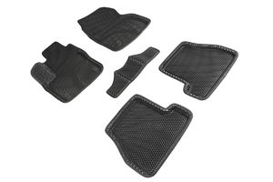 Коврики EVA 3D ромб Seintex для Ford Focus III рест МКПП 2015-2019 (черные, 95243)