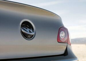 Автомобильная камера заднего вида в эмблему для Volkswagen, фото 4