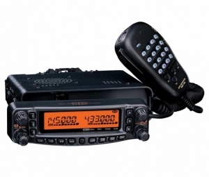Мобильная радиостанция Yaesu FT-8800R, фото 1