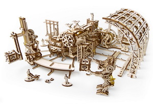 Механический деревянный конструктор Ugears Фабрика роботов, фото 3