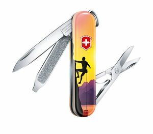 Нож-брелок Victorinox Classic LE 2020, 58 мм, 7 функций, "Climb High", фото 2