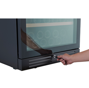 Винный шкаф CellarPrivate трёхзонный на 143 бутылки черный CP154-3TB, фото 5