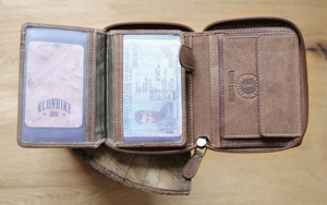 Бумажник Klondike Dylan, коричневый, 10,5x13,5 см, фото 13
