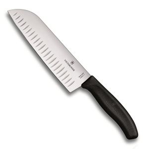 Нож Victorinox сантоку, лезвие 17 см рифленое, черный, в картонном блистере, фото 1