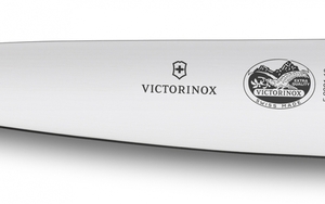Нож Victorinox разделочный, лезвие 15 см, красный, фото 3