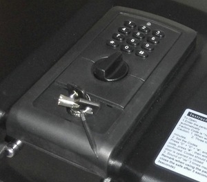 Портативный сейф для денег и оружия Ospon 928, фото 4
