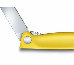 Нож Victorinox для очистки овощей, лезвие 11 см, серрейторная заточка, желтый, фото 4