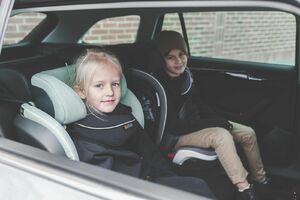 Автокресло BeSafe iZi Flex Fix i-Size Premium Car Interior Black, фото 4