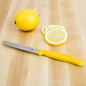 Нож Victorinox для томатов и сосисок лезвие 11 см волнистое, желтый, фото 4