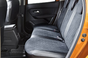 Чехлы из алькантары Ромб Seintex  для Geely Coolray (до рест.) 2020-2023, фото 2