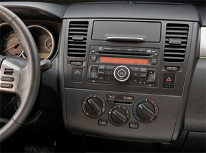 Рамка InCar для UMS NISSAN Tiida 2004-2011 (правый-левый руль), 9" BLACK, фото 5